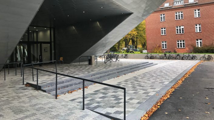 Zentralgebäude Leuphana Universität – Lüneburg